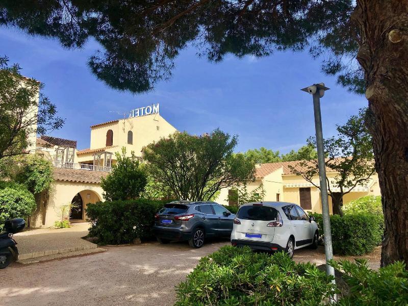 Motel Le Vieux Moulin LʼÎle-Rousse Eksteriør billede