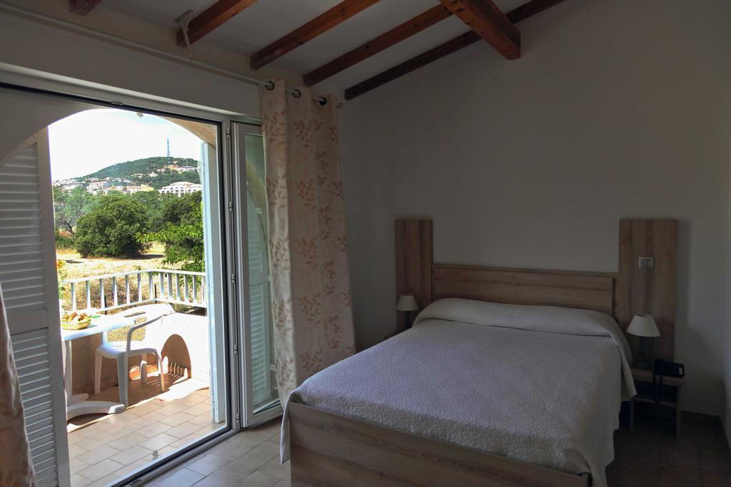 Motel Le Vieux Moulin LʼÎle-Rousse Eksteriør billede