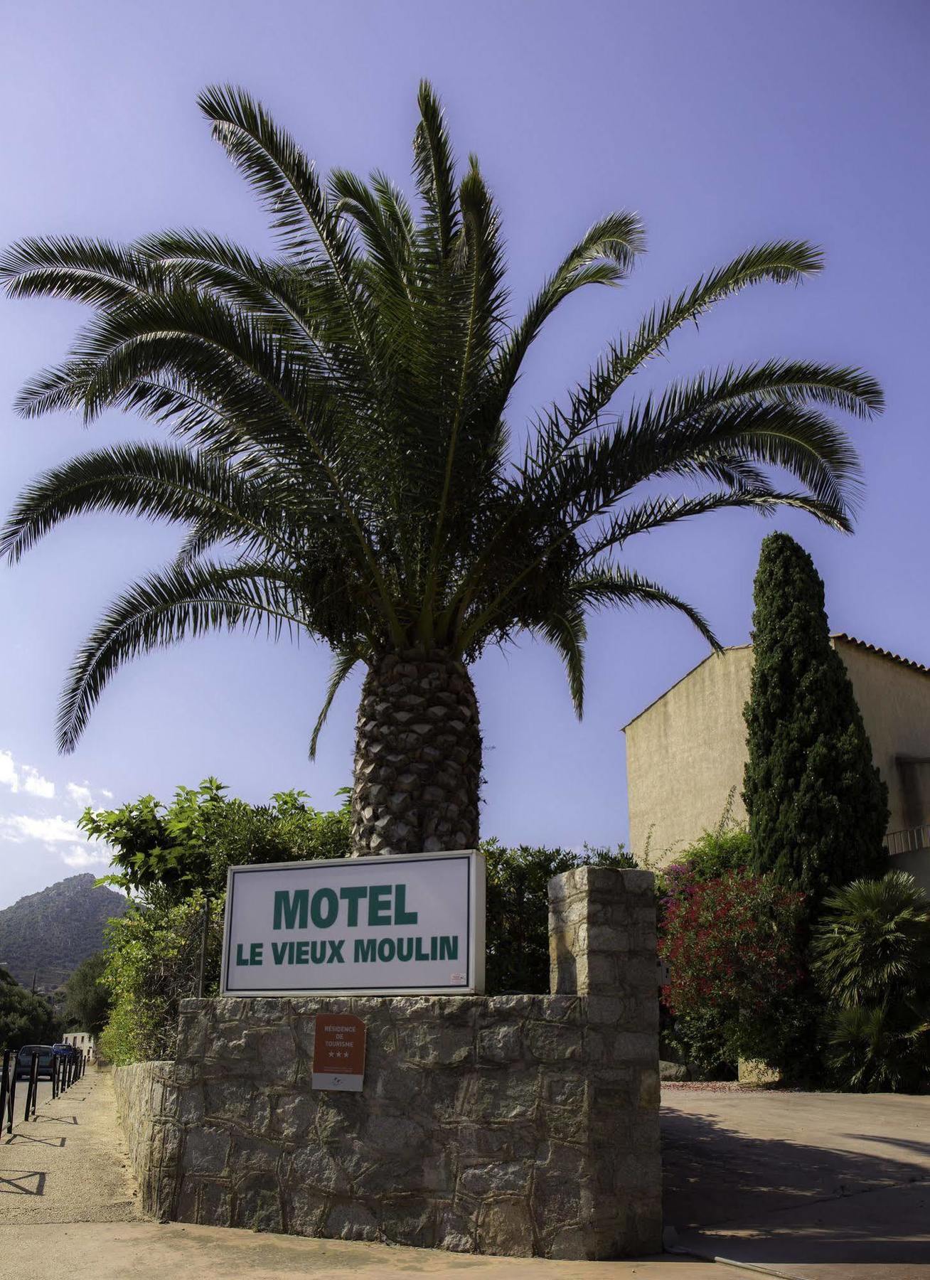 Motel Le Vieux Moulin LʼÎle-Rousse Eksteriør billede