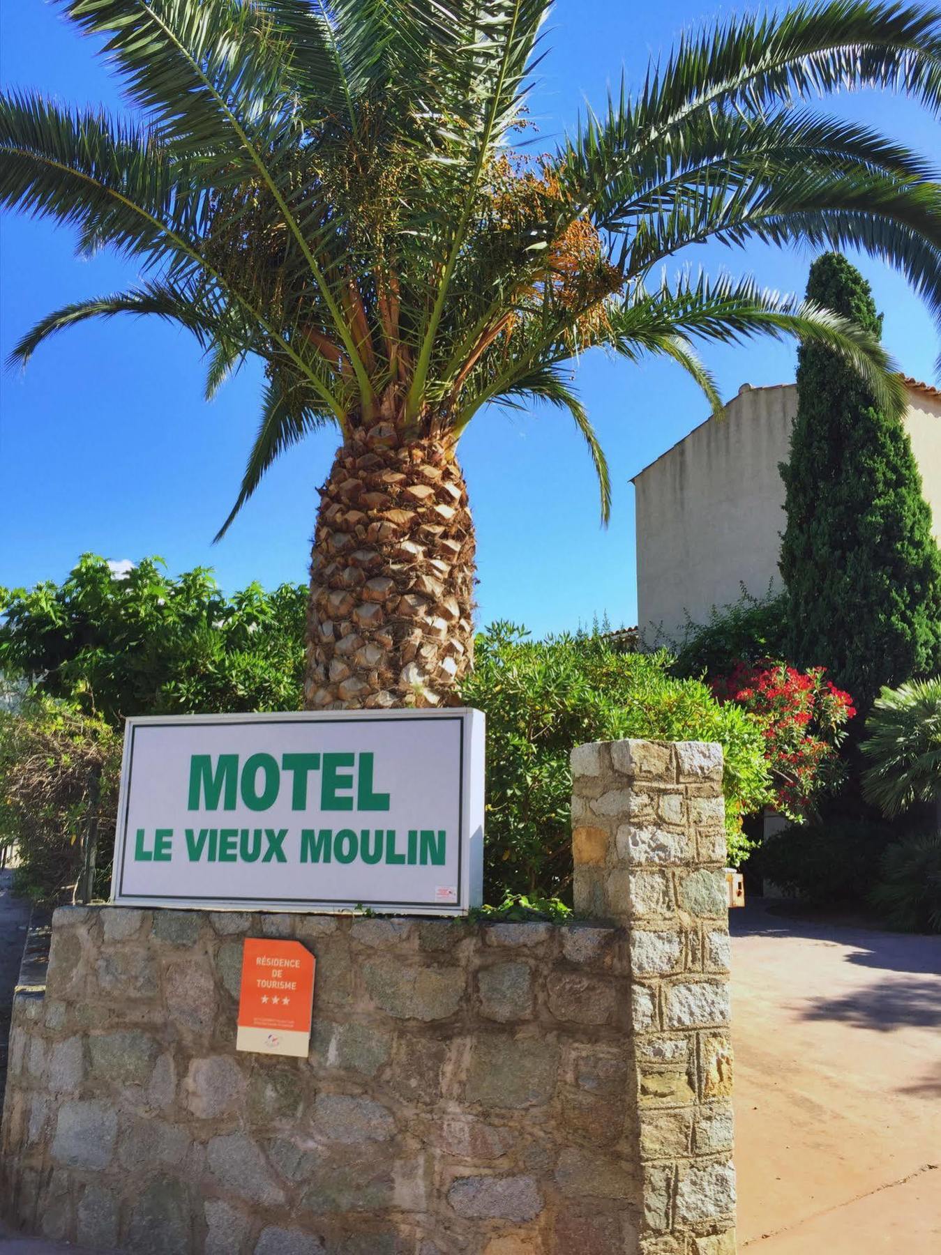 Motel Le Vieux Moulin LʼÎle-Rousse Eksteriør billede